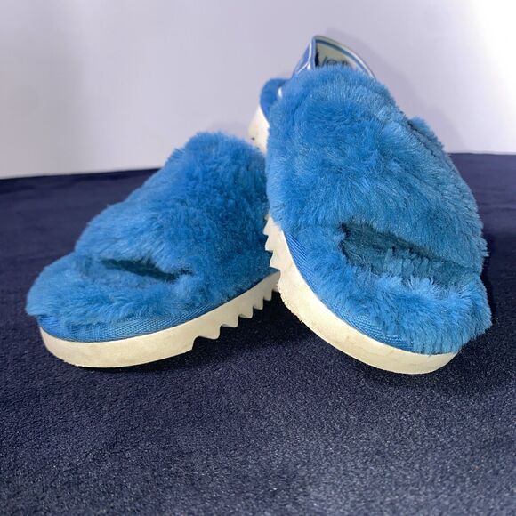 Koolaburra By Ugg Blue Fluffy Slide On Slippers Size Girls 13 - Picture 1 of 5